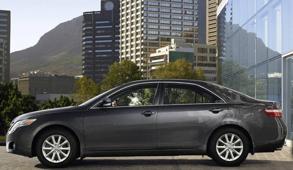 toyota camry 2010